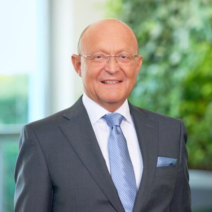 CEO Prof Popp