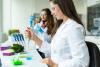 Pipettierarbeiten im Labor